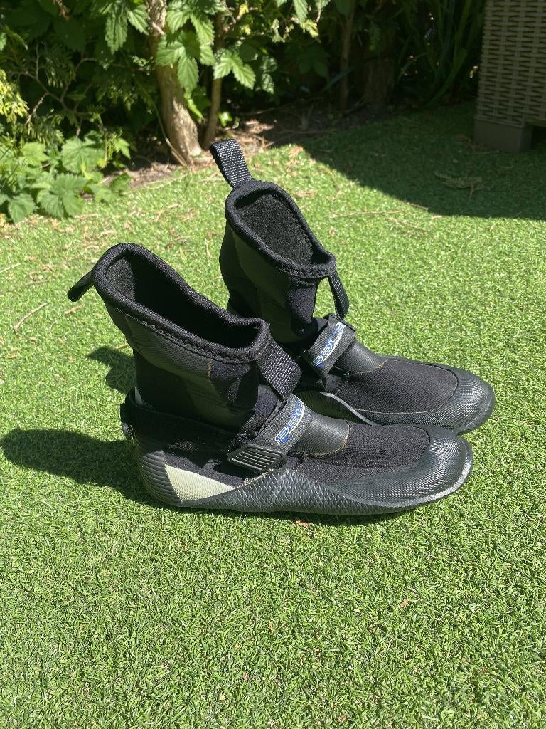 Sola wetsuit shoe SS 7000 equipment, Wetsuit, Gebruikt, Verzenden, Sola