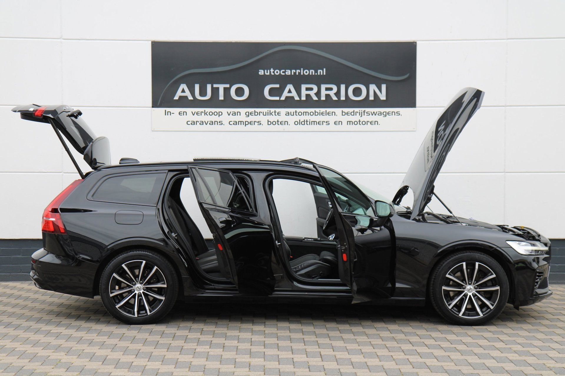 Volvo V60 2.0 T6 Recharge AWD Inscription Pano Leder H/K BTW, Dealer onderhouden, Gebruikt, Zwart, 4 cilinders