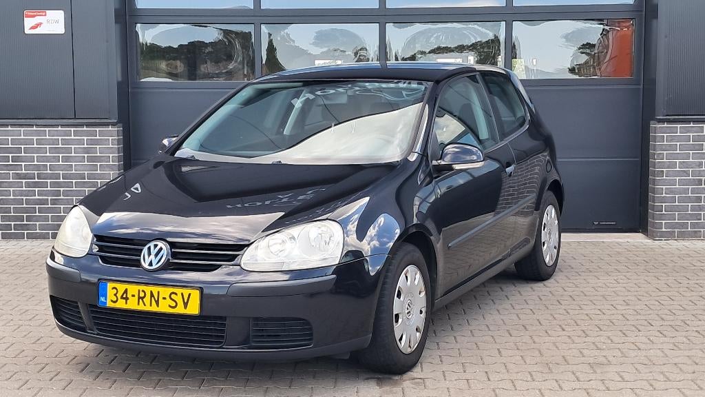 Volkswagen Golf 1.9 TDI 66KW 2005 Zwart export, Auto's, Voorwielaandrijving, Airconditioning, Stof, 4 cilinders