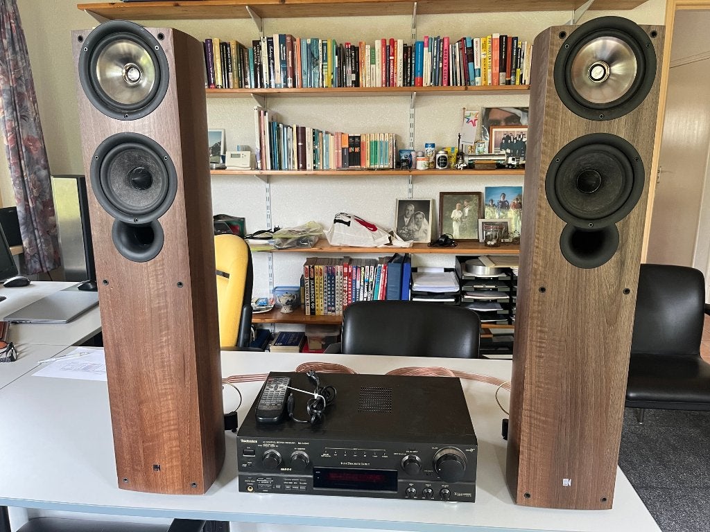 KEF iQ5SE Speakers + Technics Versterker + Cambridge Kabels!, Audio, Tv en Foto, Stereo-sets, Gebruikt, Losse componenten, Speakers