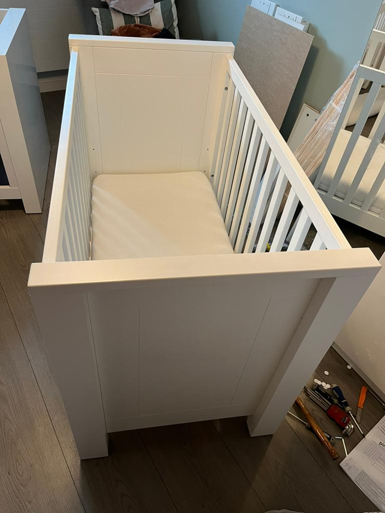 Ledikantje met matras, Ophalen of Verzenden, Zo goed als nieuw, Jongetje of Meisje