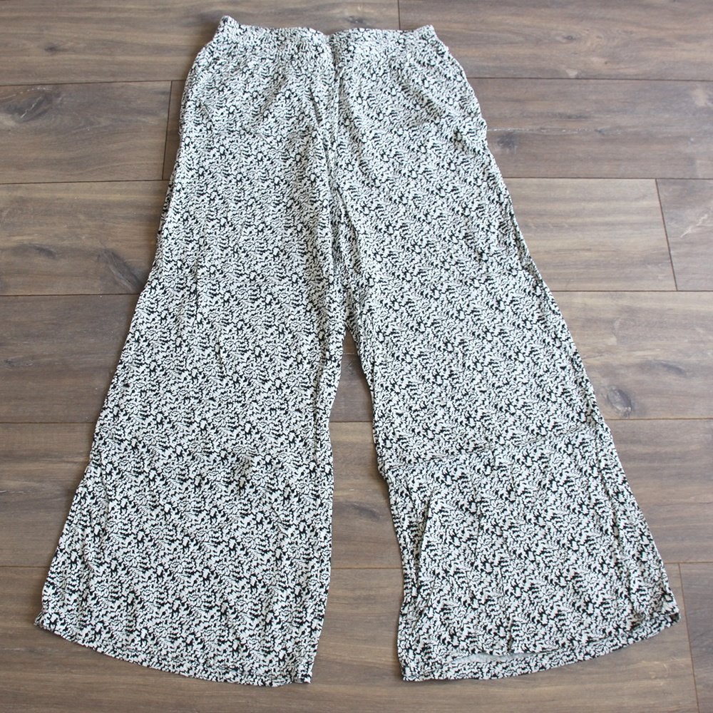 Mooie Eksept Broek 100% Viscose - 94 (S) € 25,-, Overige kleuren, Ophalen of Verzenden, Zo goed als nieuw, Eksept