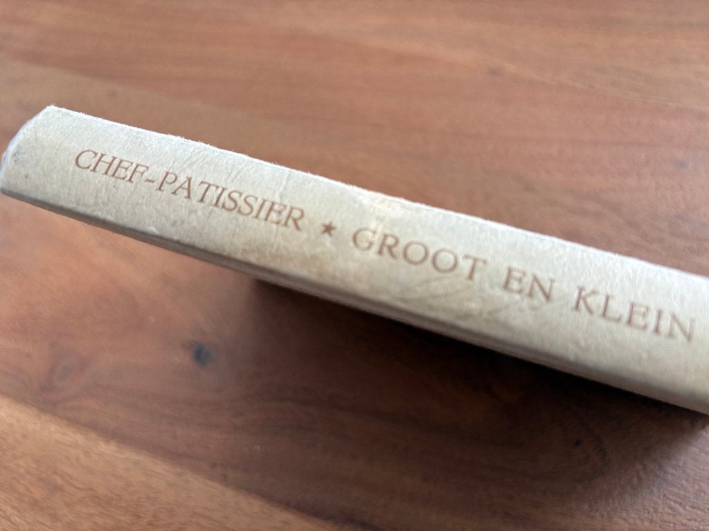 Groot en klein gebak voor de banketbakkerij - 1949, Gelezen, Ophalen of Verzenden, Nederland en België, Taart, Gebak en Desserts