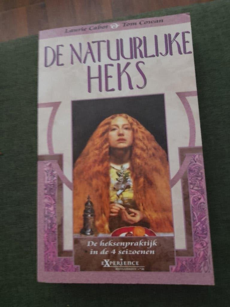 Boek De natuurlijke heks - Laurie Cabot, Achtergrond en Informatie, Spiritualiteit algemeen, Ophalen of Verzenden, Zo goed als nieuw