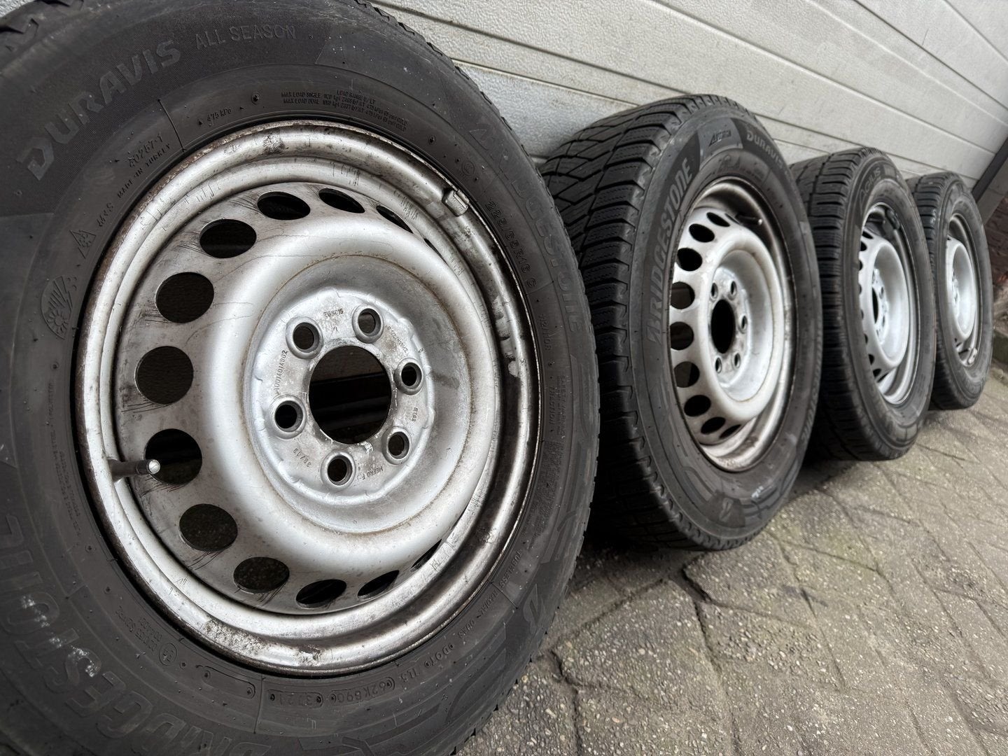 16 " Mercedes Sprinter W906 W907 Crafter velgen winterbanden, -, Banden en Velgen, 235 mm, -