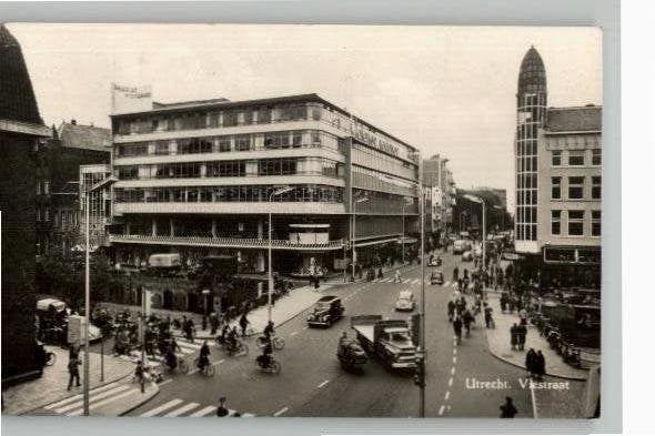 Utrecht Viestraat met Galeries Modernes st 1955 zie info, Verzenden, 1940 tot 1960, Gelopen, Utrecht