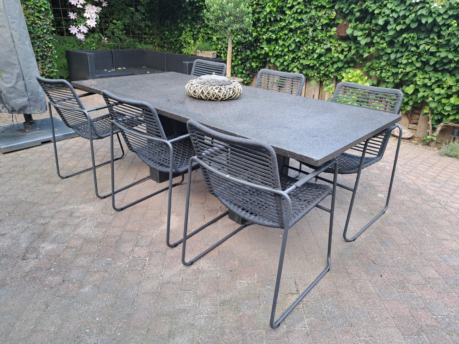 Moderne natuurstenen tuintafel - exclusief stoelen, Ophalen, Gebruikt, Rechthoekig