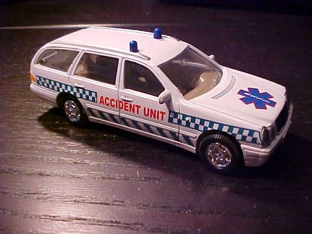 Cararama - Mercedes 300T Accident [wit] 1/43, Hobby en Vrije tijd, Ophalen of Verzenden, Gebruikt, Auto, Overige merken