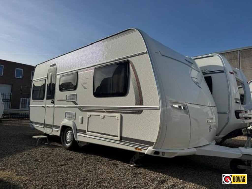 Fendt Saphir 465 TG 2022 EP Levelsysteem,mover,1700, Caravans en Kamperen, Standaardzit, Bedrijf, Fendt, Tot en met 4