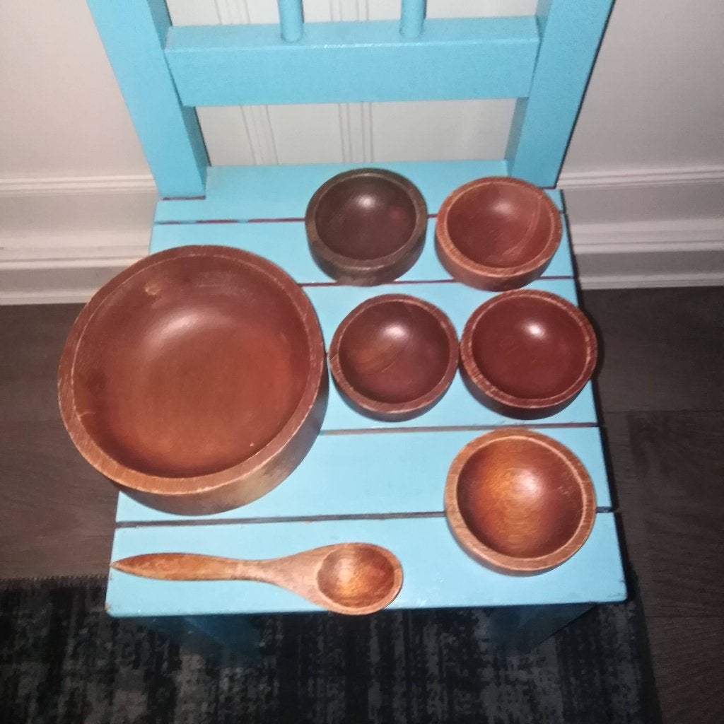 Houten vintage schaaltje met 5 ronde houten schaaltjes, Ophalen, Gebruikt, Schaal, Rond