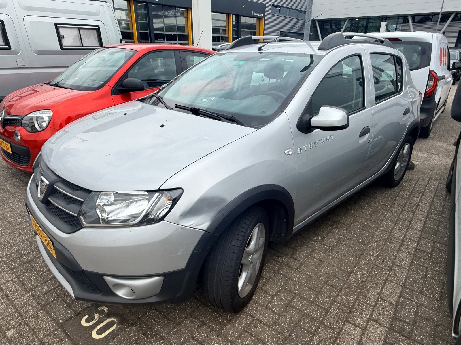 Dacia Sandero 0.9 TCE 66KW Stepway 2014 Grijs, Voorwielaandrijving, 898 cc, Stof, Handgeschakeld