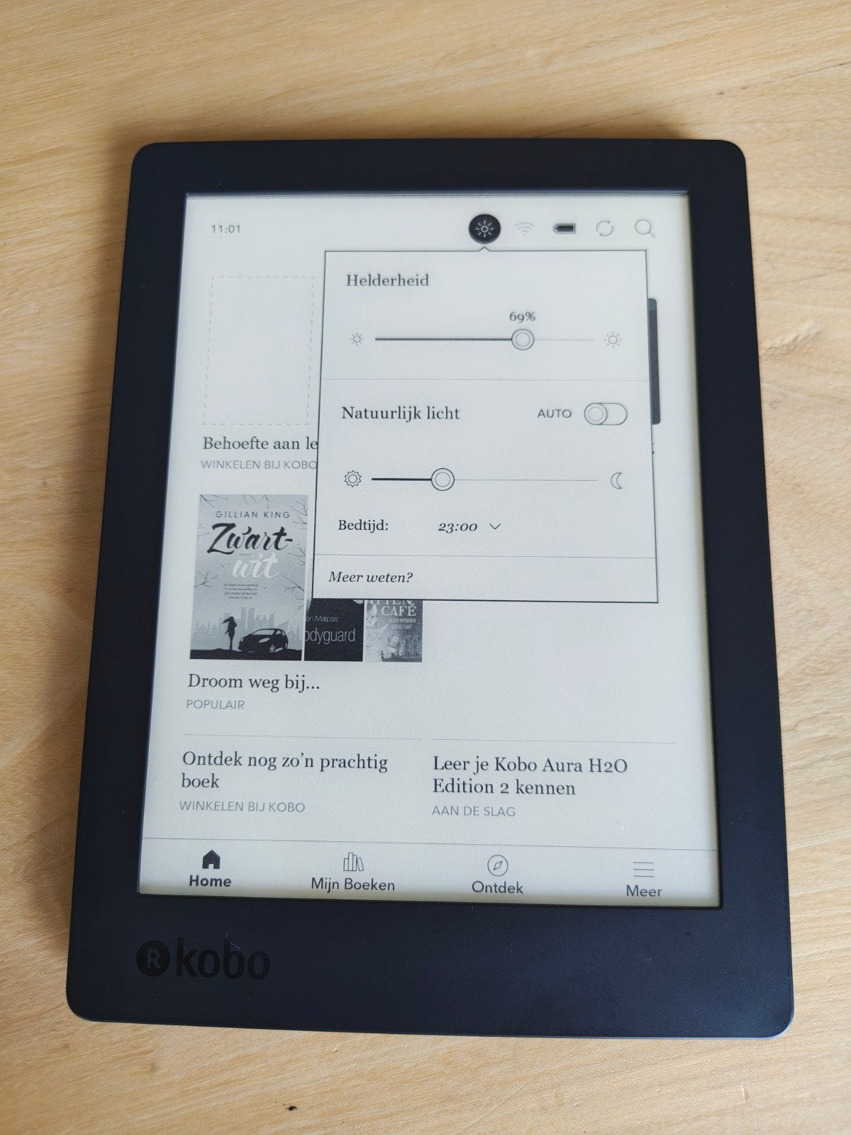Kobo aura h2o 2e generatie in goede staat, Computers en Software, Ophalen of Verzenden, Zo goed als nieuw