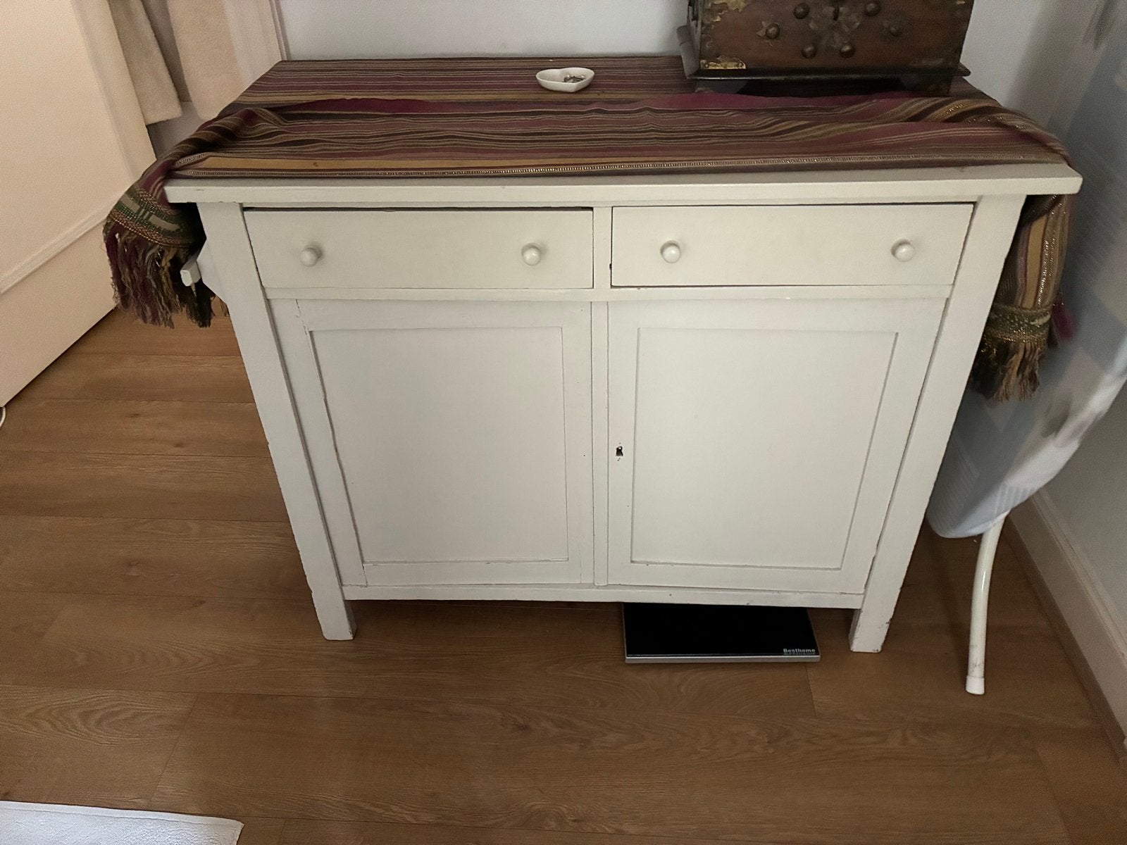 Kastje-commode, salontafel en logeerbed met onderschuifbed, Ophalen of Verzenden, Gebruikt