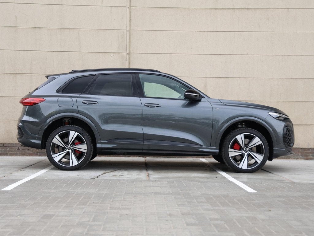 Audi Q5 S edition Competition e-hybrid 367 PK | Luchtvering, Auto's, Audi, 4 cilinders, 150 min, Bedrijf, Hybride Elektrisch/Benzine