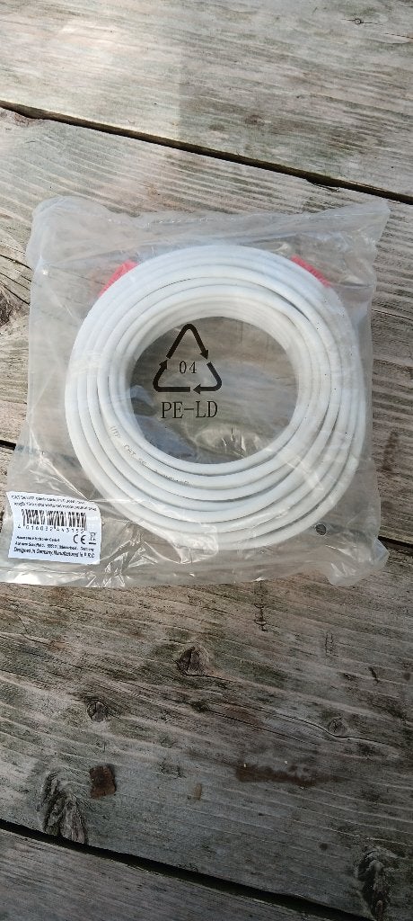 3x Utp kabel, Computers en Software, Pc- en Netwerkkabels, Ophalen, Zo goed als nieuw