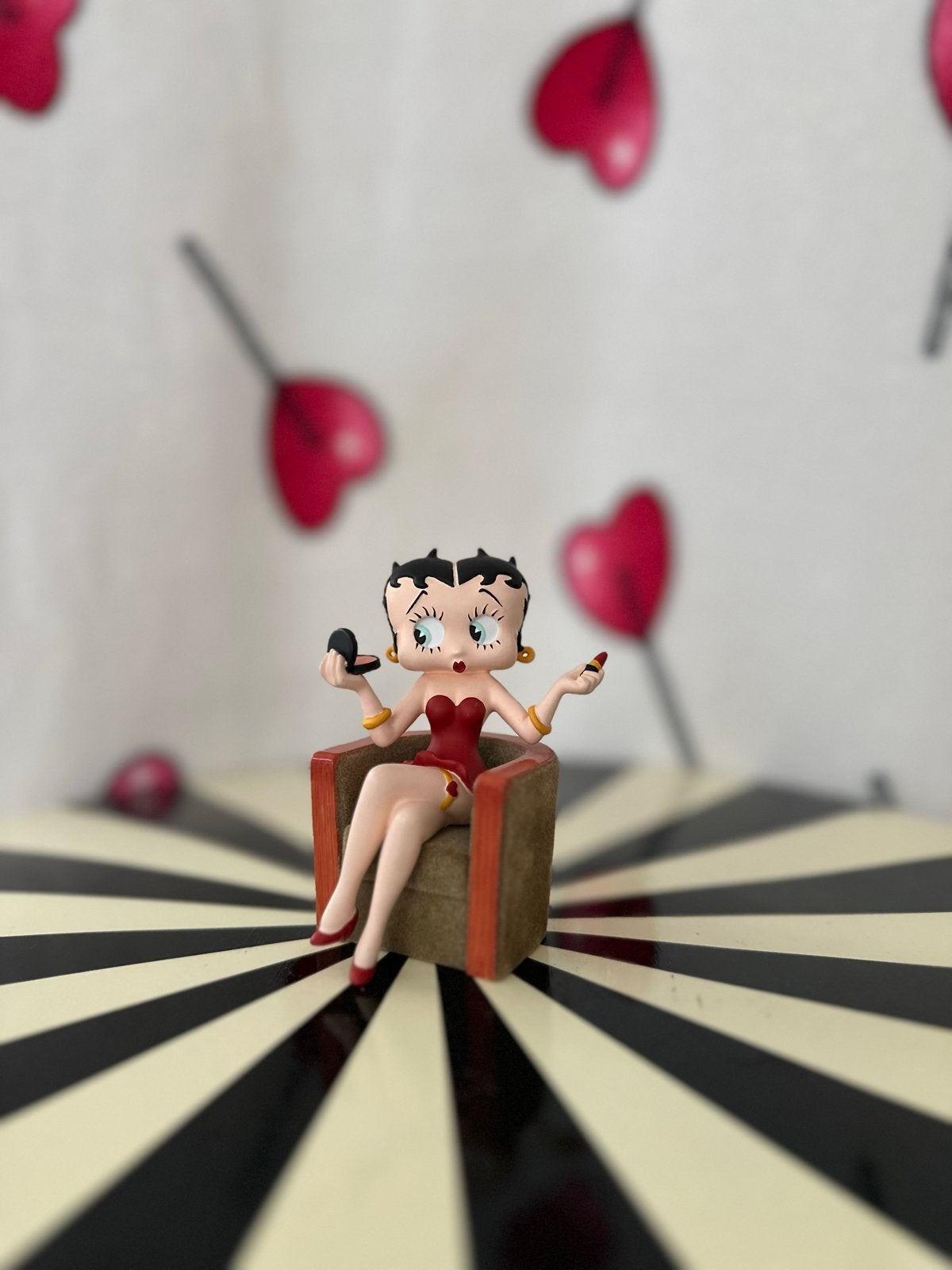 BETTY BOOP - Beeldje | Stoel | Curiosa | Cartoon | 2004, Ophalen of Verzenden, Nieuw