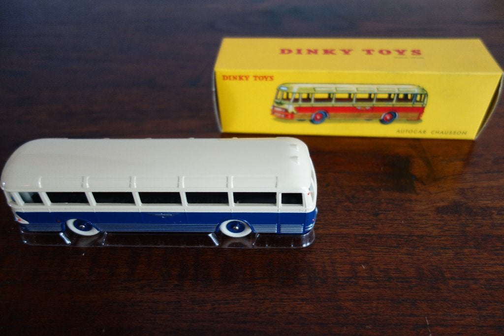 Dinky Toys autocar Chausson 29F, Hobby en Vrije tijd, Ophalen of Verzenden, Nieuw, Auto, Dinky Toys