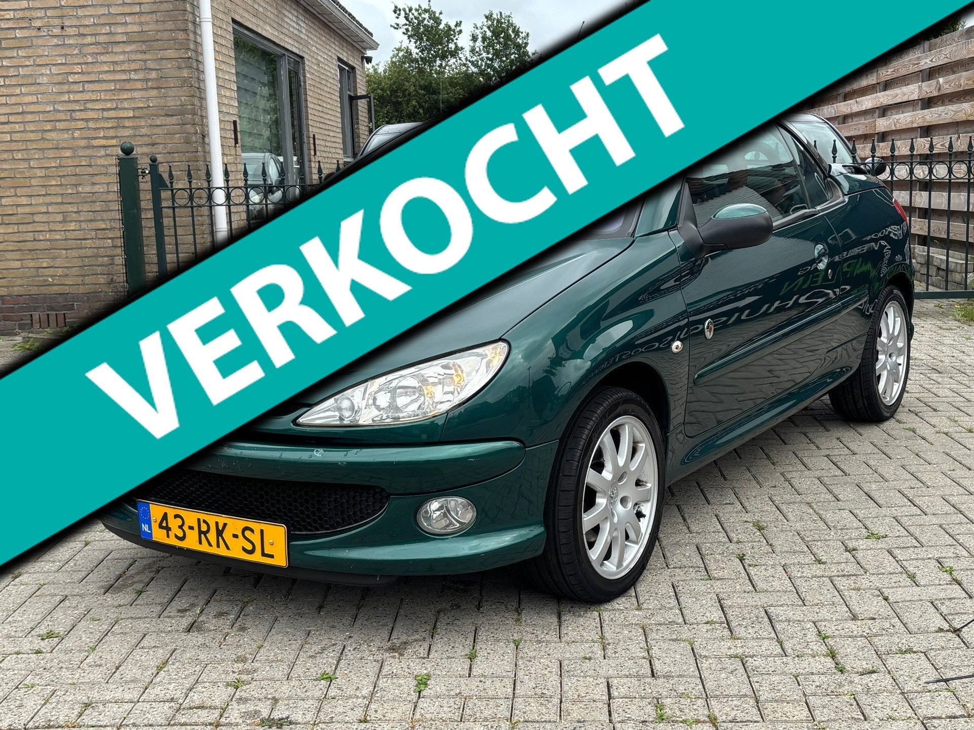 Peugeot 206 CC 1.6-16V Roland Garros, Voorwielaandrijving, Gebruikt, 4 cilinders, Cabriolet
