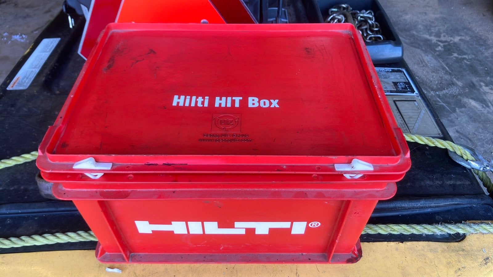 Hilti Hit Box, met patronen, spijkers, chemische ankers, Ophalen, Nieuw, 50 tot 100 mm, Spijkers