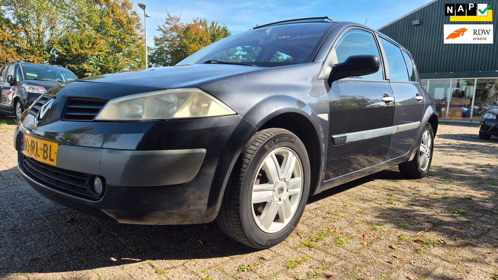 Renault Mégane 1.6-16V Privilège Luxe APK SCHUIFDAK, Voorwielaandrijving, 15 km/l, 4 cilinders, Leder en Stof