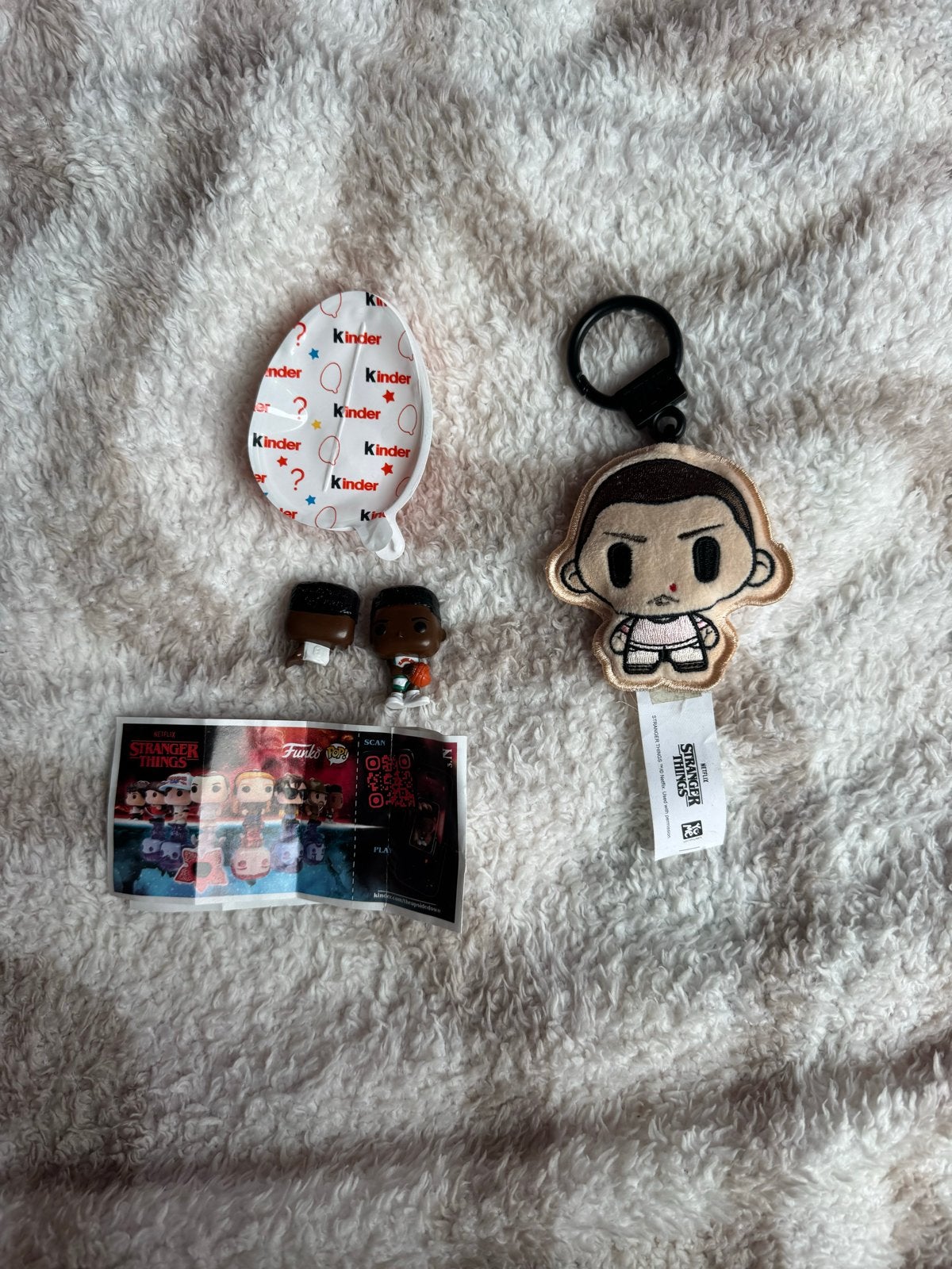 Kinder Joy Stranger Things Funko Pop en sleutelhanger, Ophalen of Verzenden, Nieuw