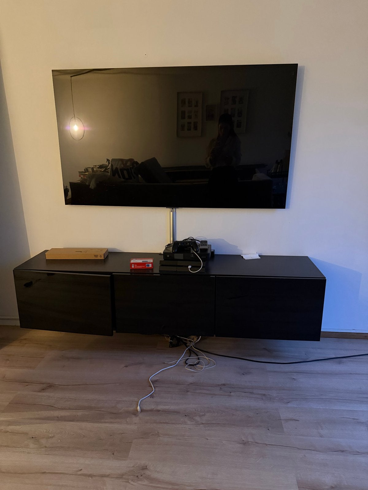 Mooi zwart zwevend TV-meubel, Ophalen, 150 tot 200 cm, Zo goed als nieuw, Minder dan 100 cm