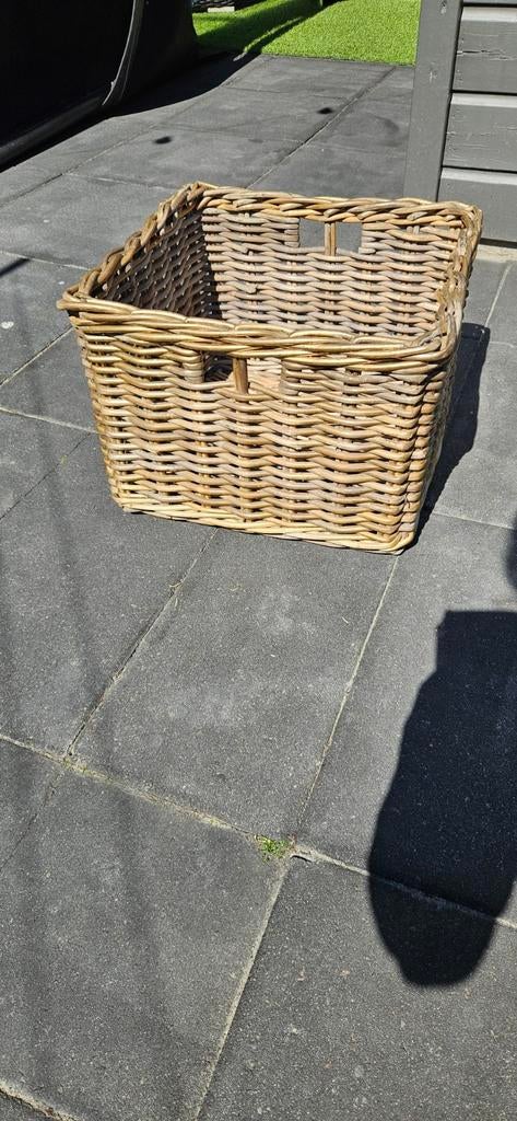 Rieten mand, Ophalen of Verzenden, Zo goed als nieuw, Rond, Riet