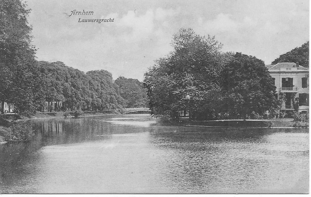 Arnhem Lauwersgracht., Verzamelen, Ophalen of Verzenden, 1920 tot 1940, Ongelopen, Gelderland