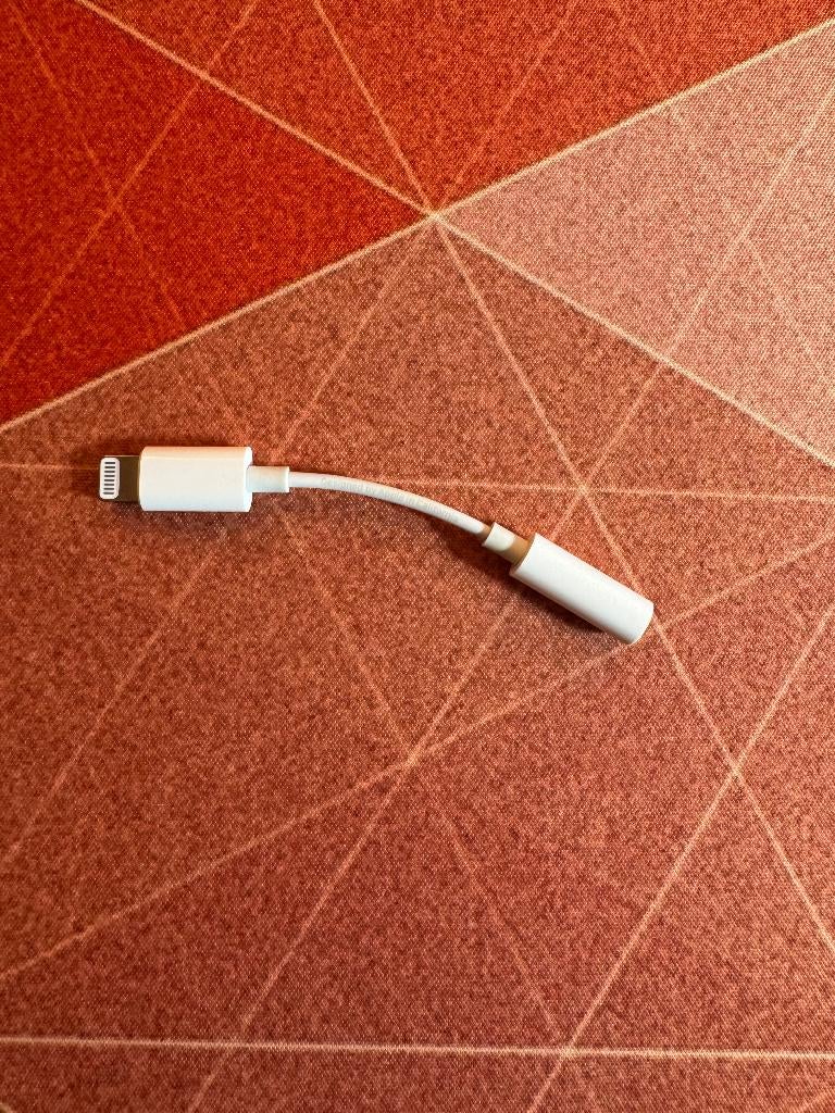 Apple Lightning naar 3,5mm audio adapter, Ophalen of Verzenden, Gebruikt, Snoer of kabel, Apple iPhone