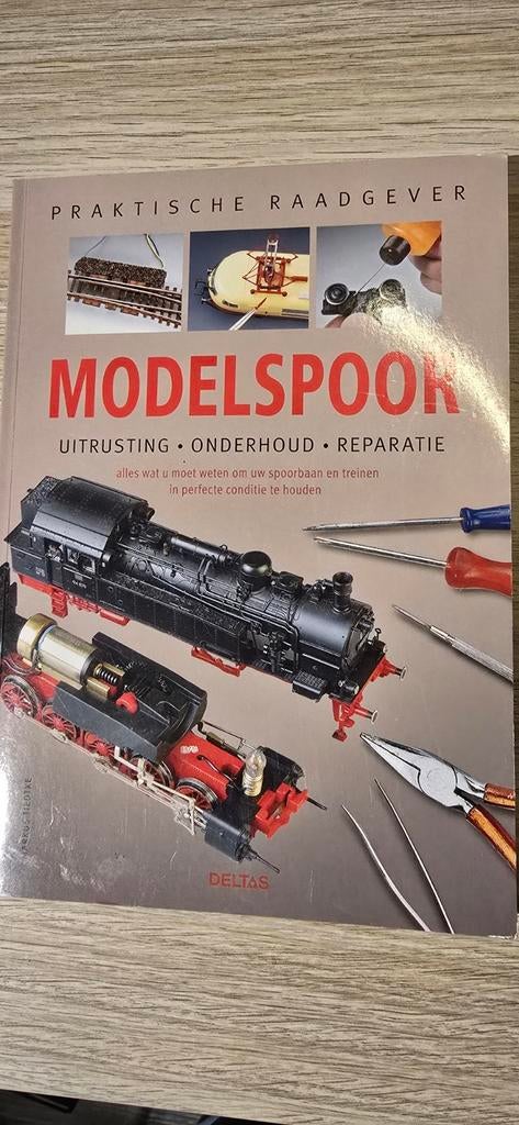 Boek modelspoor Onderhoud Reparatie, Overige merken, Gelijkstroom of Wisselstroom, Zo goed als nieuw, Boek, Tijdschrift of Catalogus