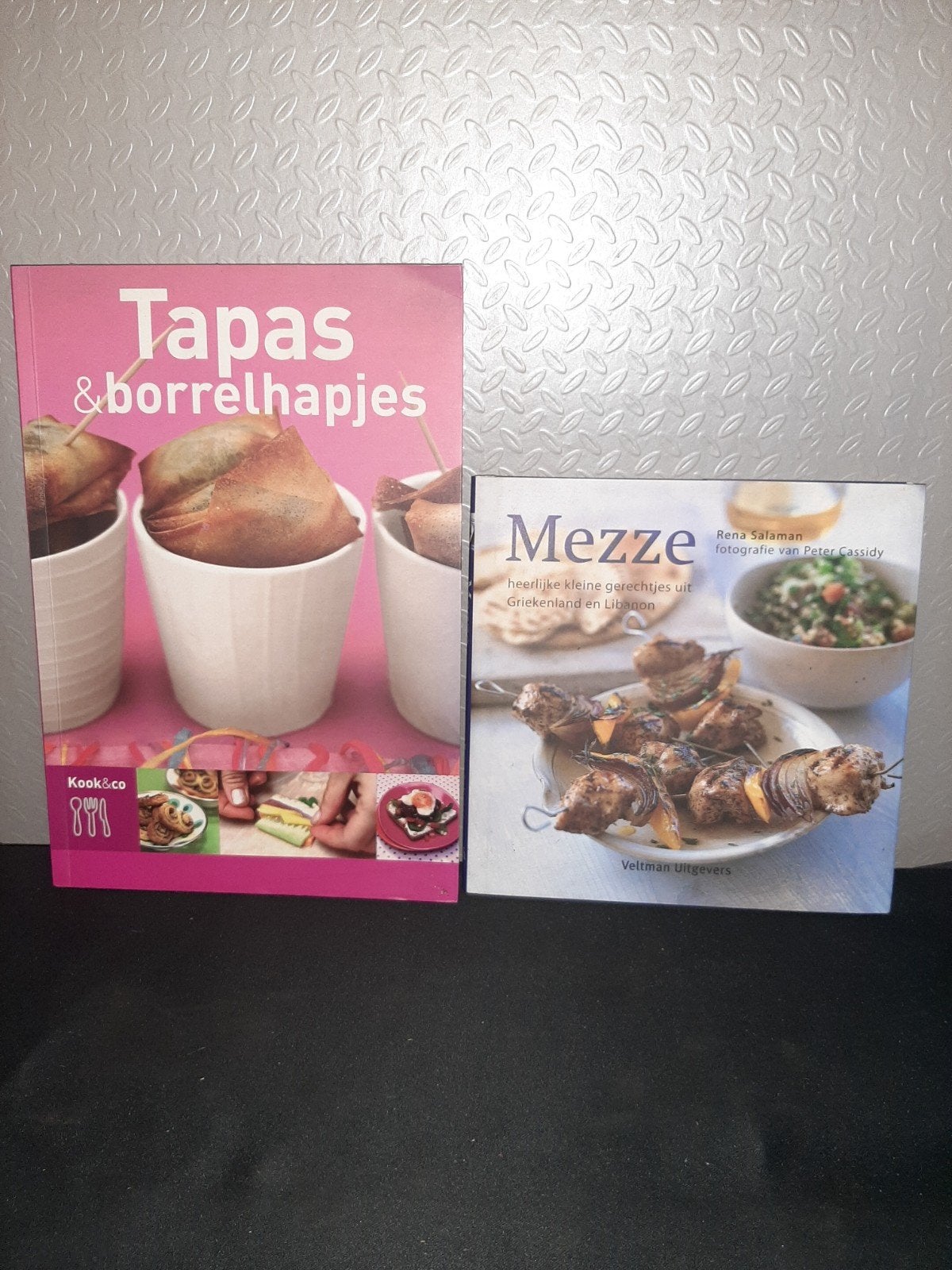 Tapas & Borrelhapjes en Mezze kookboeken, Tapas, Hapjes en Dim Sum, Ophalen of Verzenden, Zo goed als nieuw, Rena Salaman