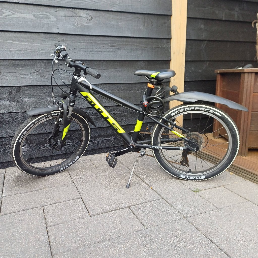 Kinder fiets, Fietsen en Brommers, Fietsen | Kinderfietsjes, Zo goed als nieuw, 20 inch of meer, Schijfrem, Ophalen