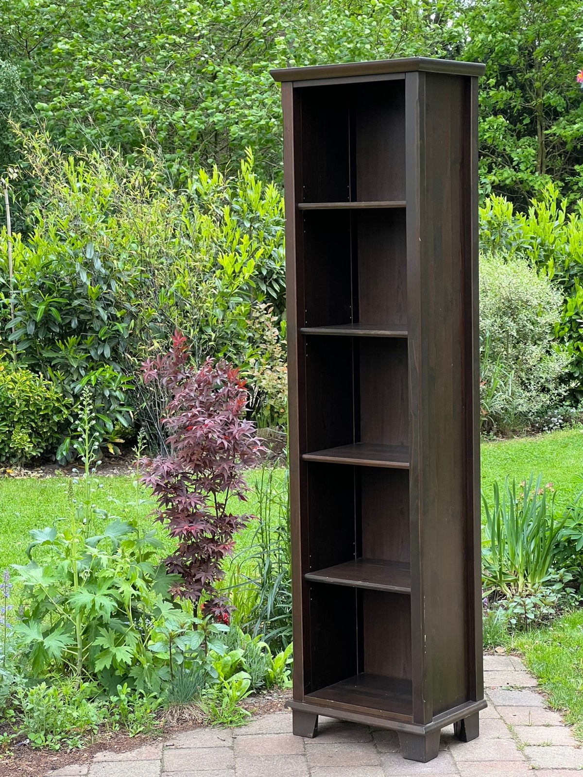 Houten boekenkast – smal & stijlvol, Ophalen, Zo goed als nieuw, 25 tot 50 cm, 50 tot 100 cm