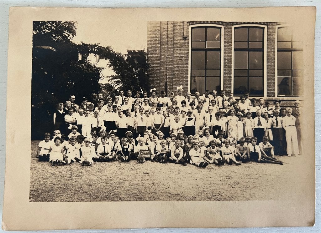 Oude foto 60 jarig bestaan O.L.S. Dronrijp 1938, Gebruikt, Foto, Ophalen of Verzenden, Voor 1940