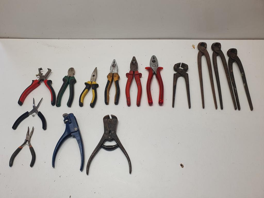 Combinatietang, vlechttang, nijptang, zaagzettang enz, Doe-het-zelf en Verbouw, Gereedschap | Handgereedschap, Gebruikt, Ophalen of Verzenden