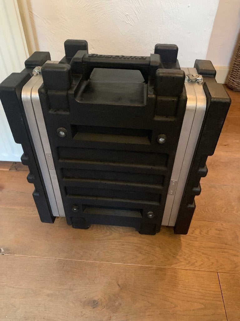 Büsching Flightcase voor 19 inch apparatuur, Ophalen of Verzenden, Gebruikt, Speaker of Versterker, Flightcase