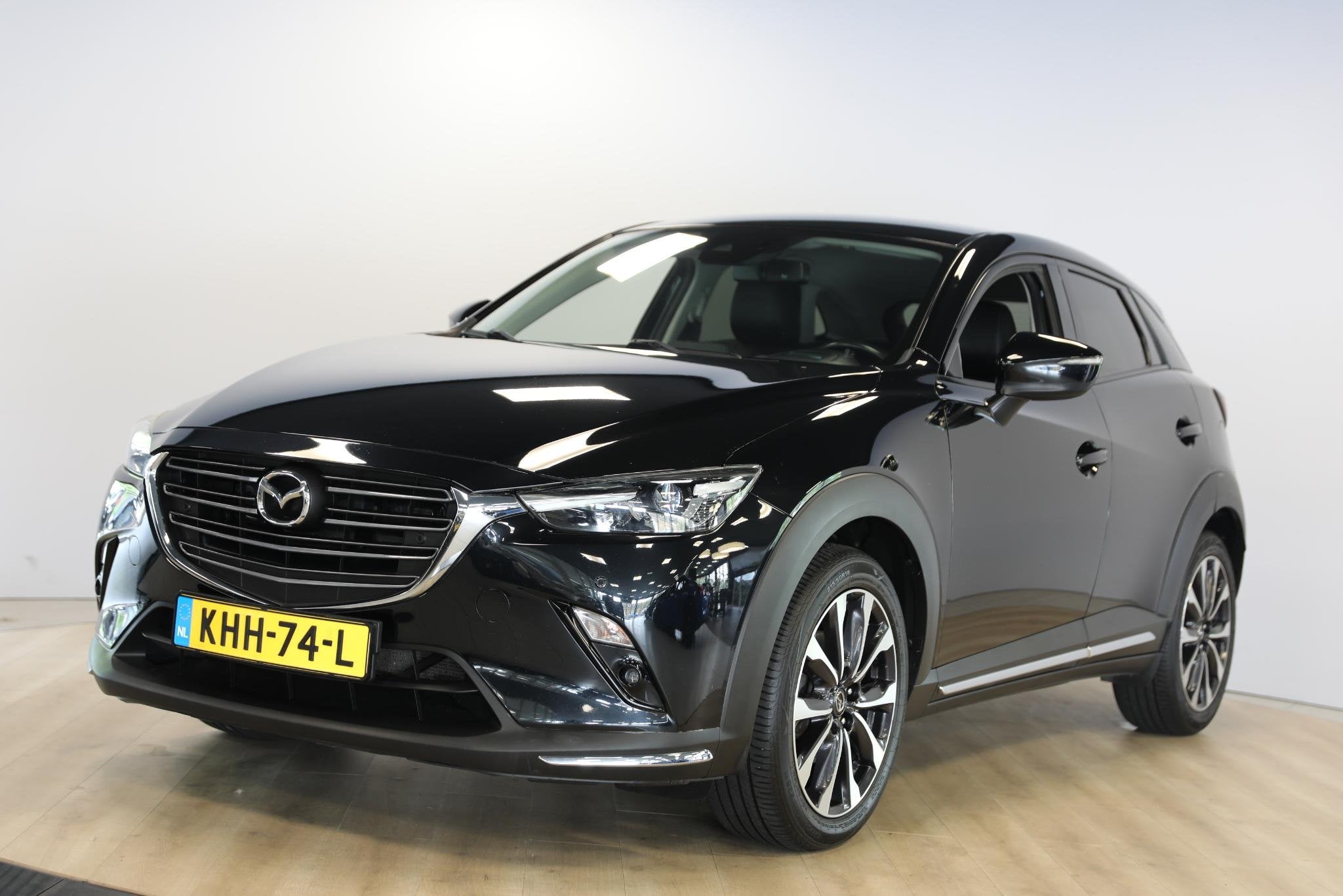 Mazda CX-3 2.0 SkyActiv-G 120 GT-M | Trekhaak | Head-up | Cr, 1998 cc, 4 cilinders, Leder en Stof, Zwart