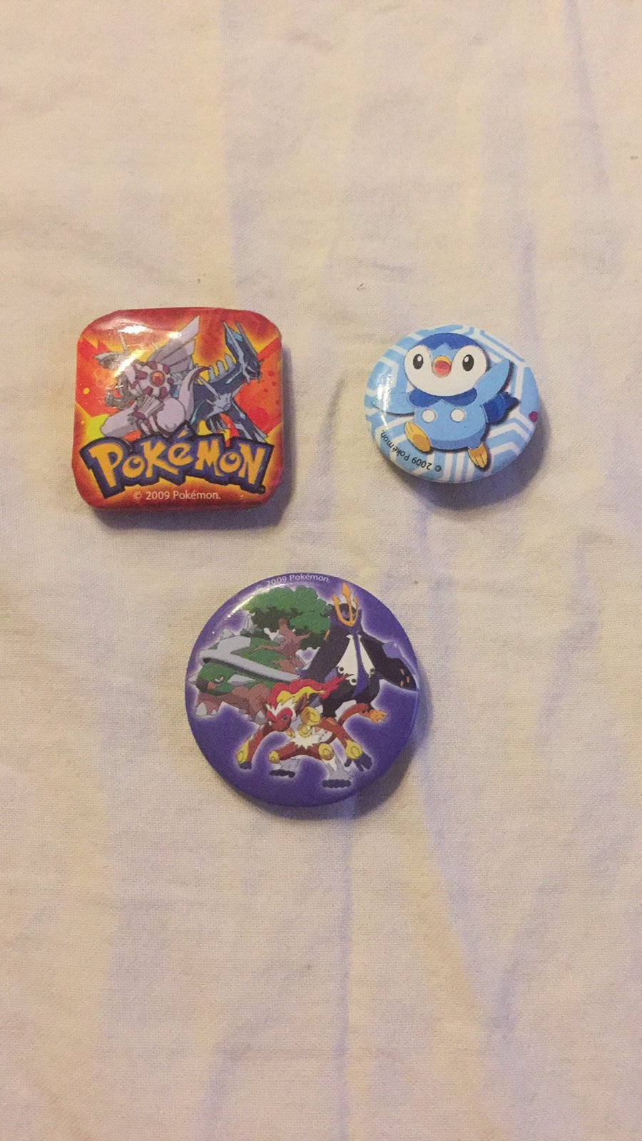 3 Pokémon buttons voor €5,00, Ophalen, Zo goed als nieuw, Merk, Button