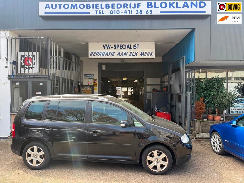 Volkswagen Touran 2.0-16V FSI Highline/ 7 Persoons/ met Airc, Auto's, Volkswagen, Voorwielaandrijving, 1525 kg, Gebruikt, 4 cilinders