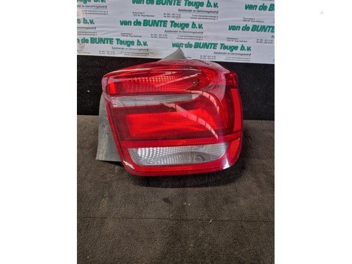 Achterlicht rechts van een BMW 1-Serie, Gebruikt, -, -, 3 maanden garantie
