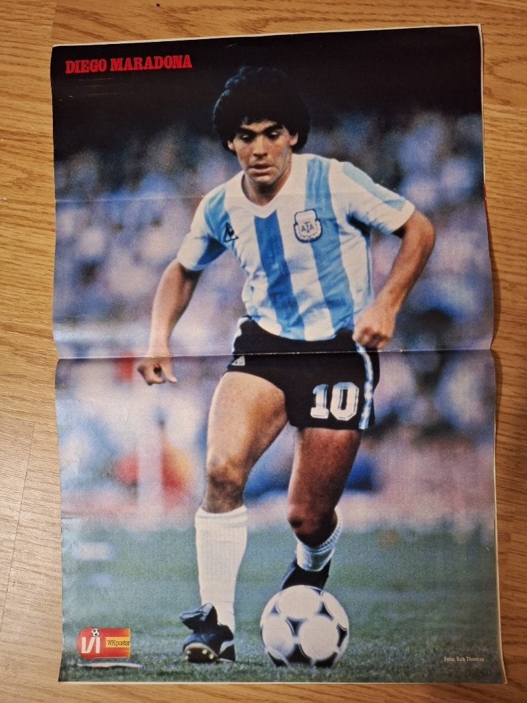 Oude poster Diego Armando Maradona - Argentinië (1982), Ophalen of Verzenden, Zo goed als nieuw, Buitenlandse clubs, Poster, Plaatje of Sticker