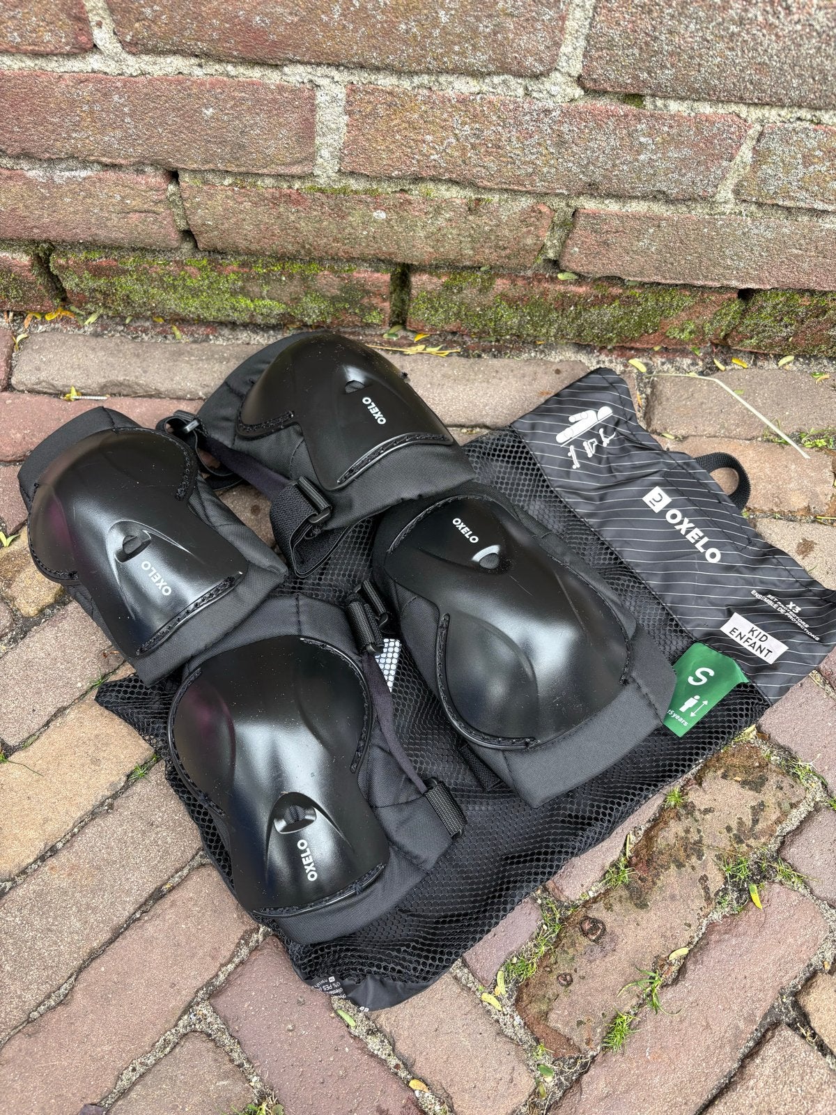 Oxelo Skate Beschermset Maat S (Knie-, Elleboogbeschermers), Overige merken, Kinderen, Ophalen of Verzenden, Zo goed als nieuw