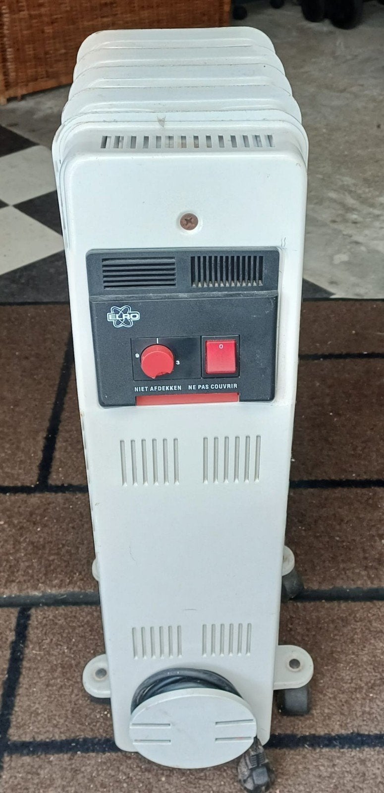ELRO Oliegevulde Radiator 500W - Compacte Elektrische Kachel, Ophalen