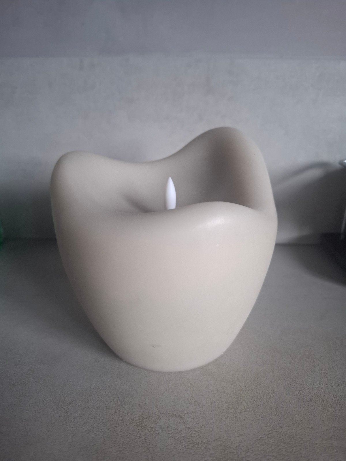 Licht taupe LED kaarsen met echte flikkering, Was, Ophalen of Verzenden, Zo goed als nieuw, Kaars