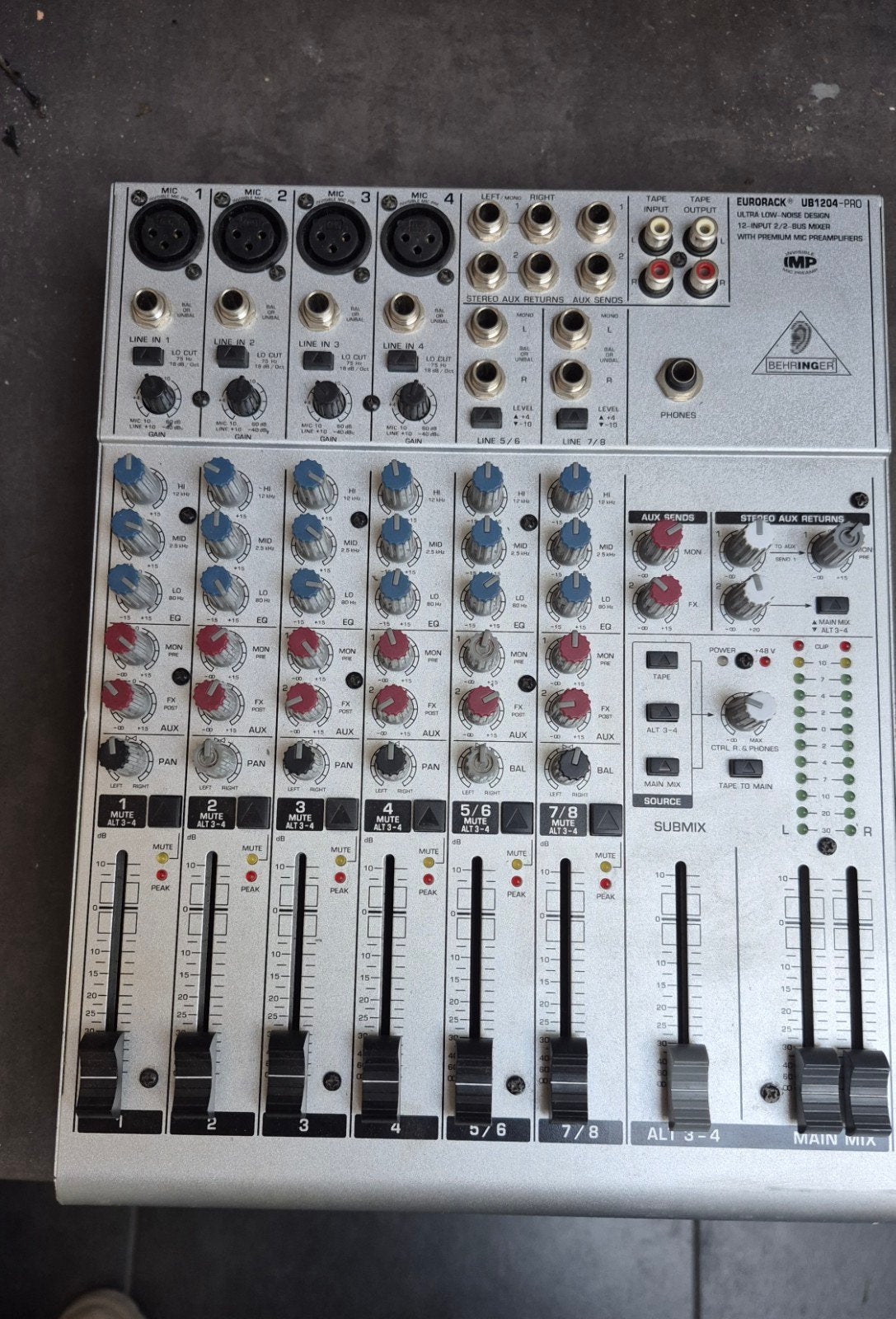 Behringer Eurorack UB1204-PRO Mixer, Ophalen of Verzenden, Zo goed als nieuw, 10 tot 20 kanalen, Microfooningang