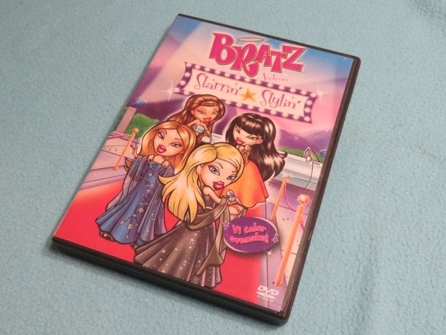 Zweedse DVD: Bratz, Starrin' and Stylin', meerdere talen, Cd's en Dvd's, Dvd's | Tekenfilms en Animatie, Engels, Tekenfilm, Engels