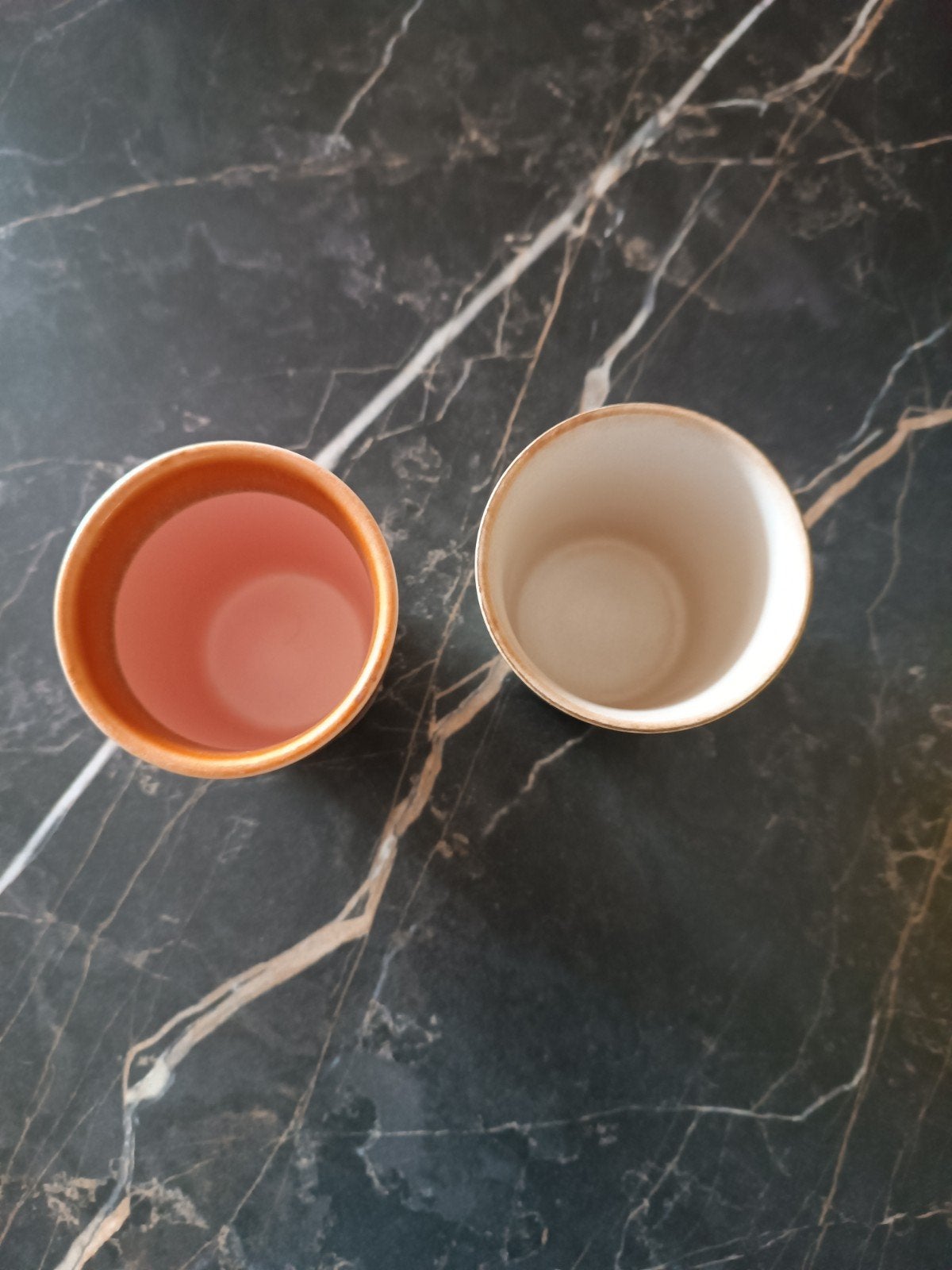 2 hk living koffiemokjes 70,s, Huis en Inrichting, Ophalen, Keramiek, Vintage, Mok