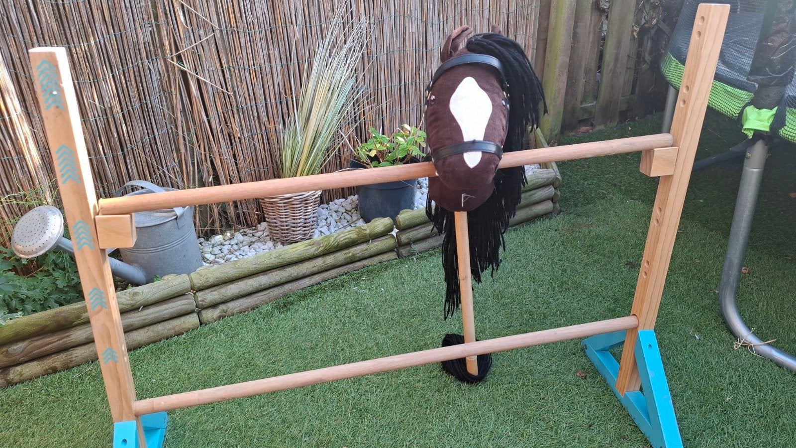 Hobbyhorse Bruin paard met zwart haar, Ophalen, Jongen of Meisje