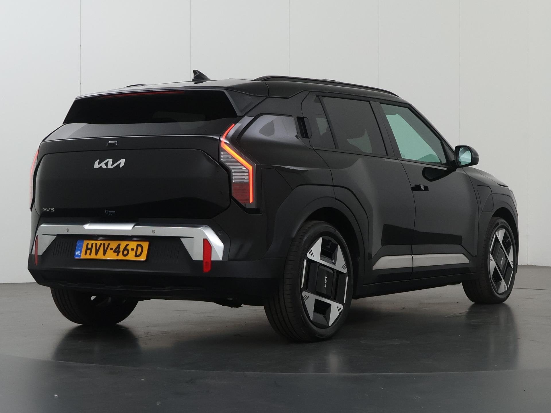 Kia EV3 Plus Advanced 81.4 kWh | SOH 99% | Panoramadak | Har, Auto's, Zwart, Origineel Nederlands, Grijs, 204 pk