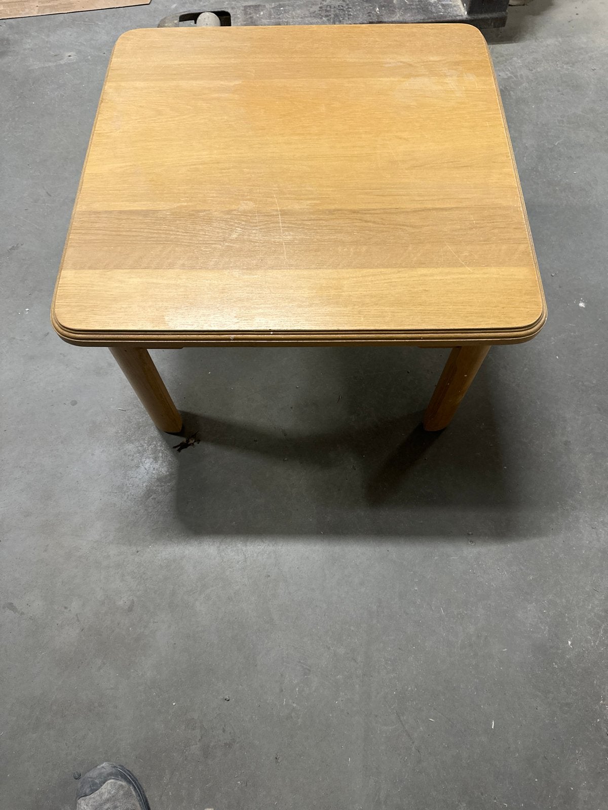 Houten vierkante bijzettafel, Ophalen, Minder dan 50 cm, Gebruikt, 50 tot 100 cm